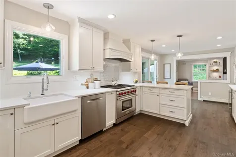 14 Briarwood Lane Pleasantville NY 10570