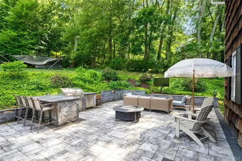 14 Briarwood Lane Pleasantville NY 10570