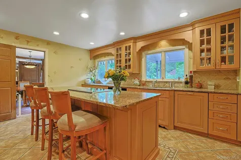 72 Brookfield Road Mount Vernon NY 10552