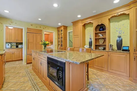 72 Brookfield Road Mount Vernon NY 10552