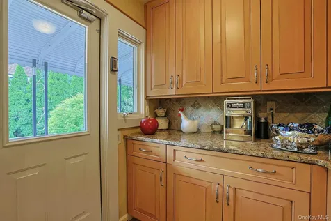 72 Brookfield Road Mount Vernon NY 10552