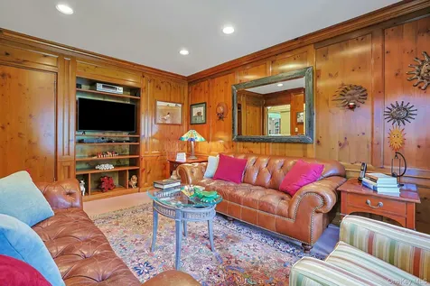 72 Brookfield Road Mount Vernon NY 10552