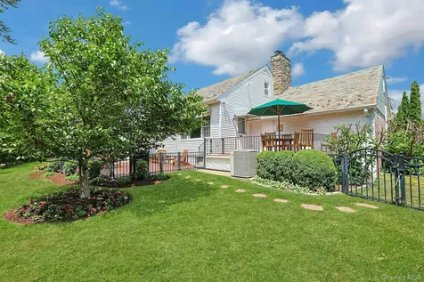 72 Brookfield Road Mount Vernon NY 10552