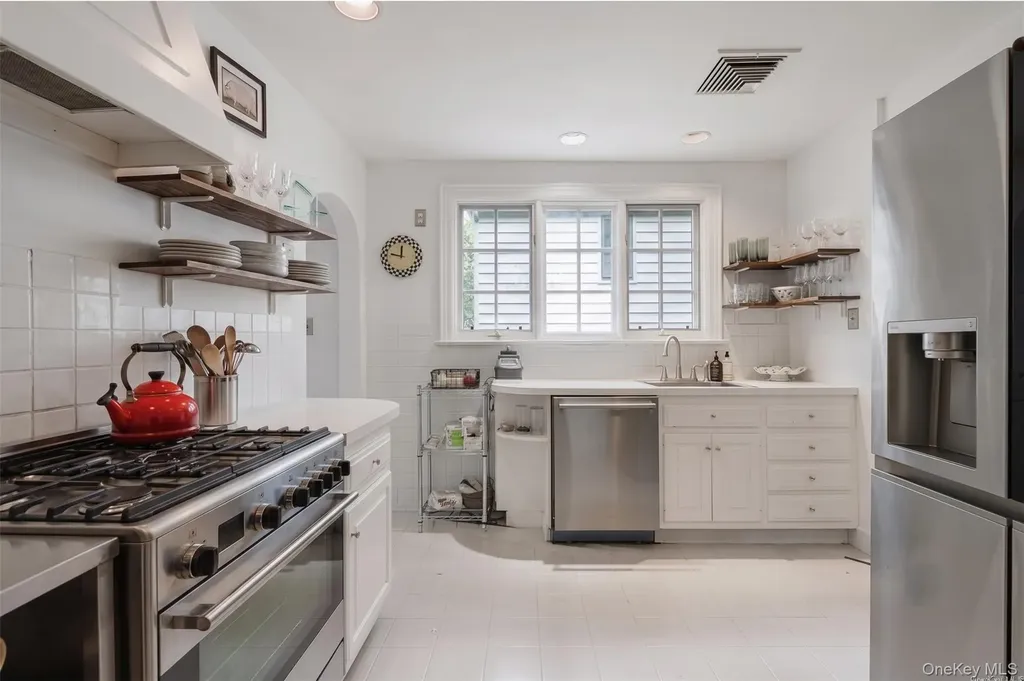 224 Mamaroneck Road Scarsdale NY 10583