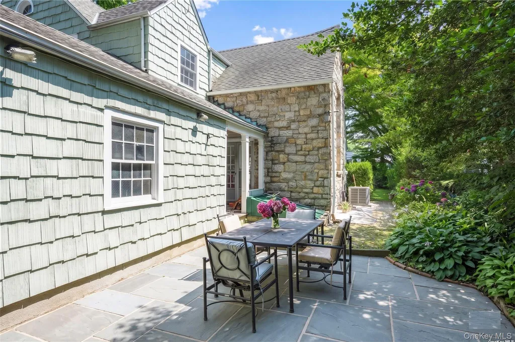 224 Mamaroneck Road Scarsdale NY 10583