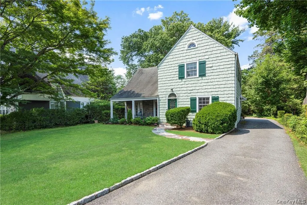 224 Mamaroneck Road Scarsdale NY 10583