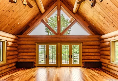 24 Tanis Hollow Road Woodstock NY 12498