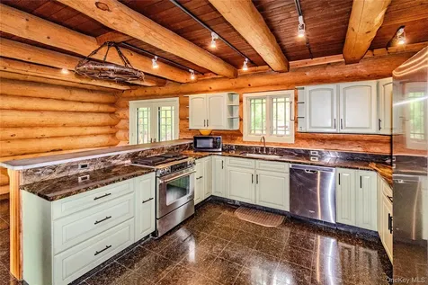 24 Tanis Hollow Road Woodstock NY 12498