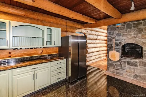 24 Tanis Hollow Road Woodstock NY 12498