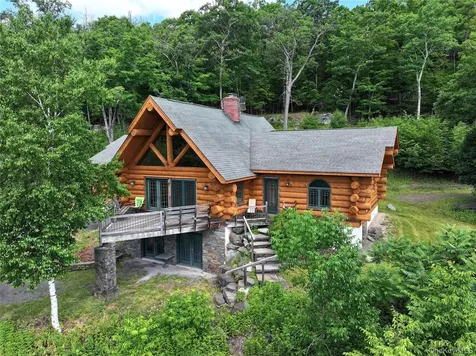 24 Tanis Hollow Road Woodstock NY 12498