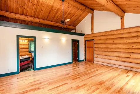 24 Tanis Hollow Road Woodstock NY 12498