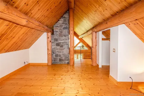 24 Tanis Hollow Road Woodstock NY 12498