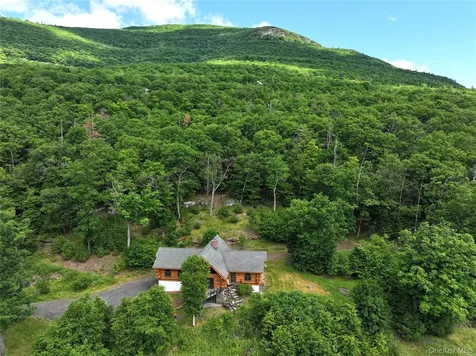 24 Tanis Hollow Road Woodstock NY 12498