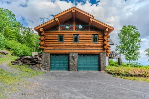 24 Tanis Hollow Road Woodstock NY 12498