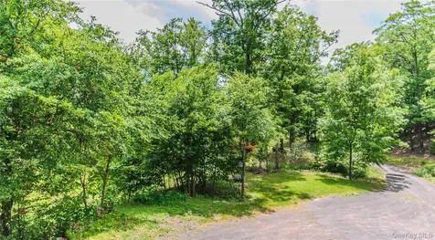 24 Tanis Hollow Road Woodstock NY 12498