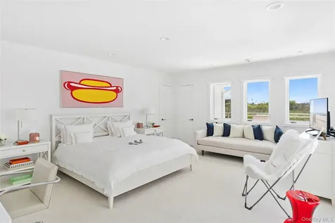 64 W End Road East Hampton NY 11937