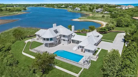 64 W End Road East Hampton NY 11937