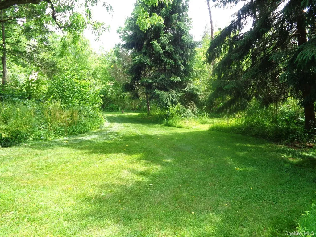7 Holm Run Pawling NY 12564