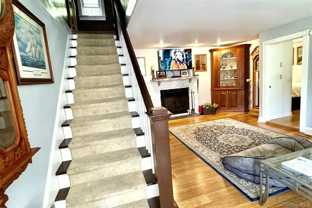 7 Holm Run Pawling NY 12564