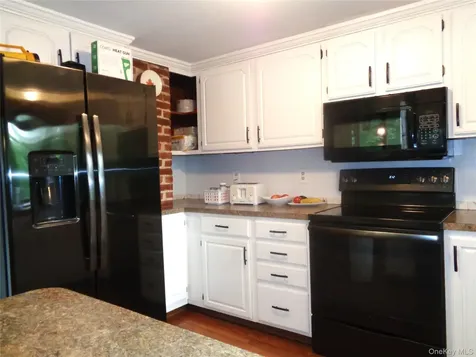 7 Holm Run Pawling NY 12564