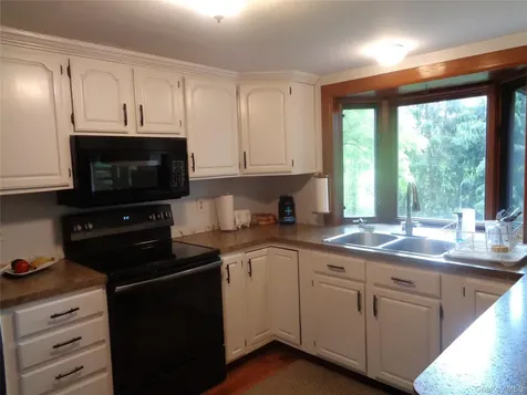 7 Holm Run Pawling NY 12564