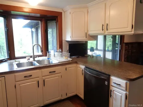 7 Holm Run Pawling NY 12564