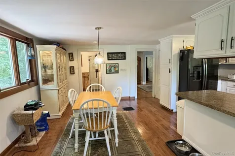 7 Holm Run Pawling NY 12564