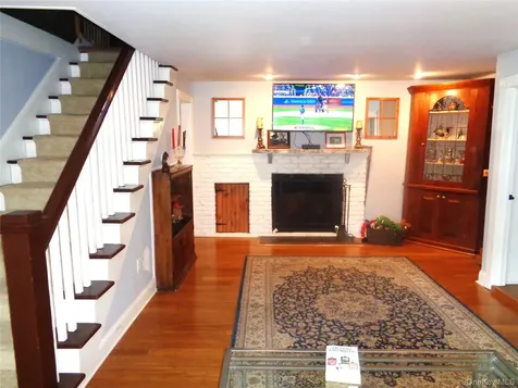7 Holm Run Pawling NY 12564