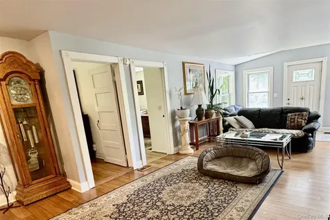 7 Holm Run Pawling NY 12564