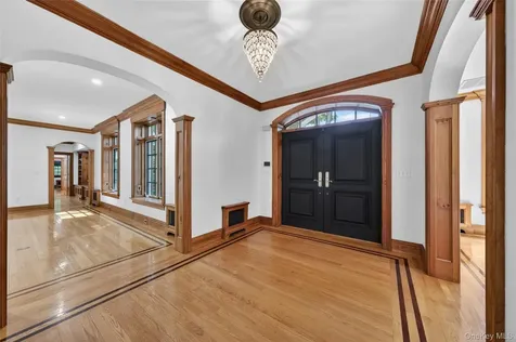 10 Greenwich Avenue Central Valley NY 10917