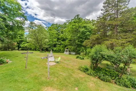 1633 Salt Point Turnpike Pleasant Valley NY 12569