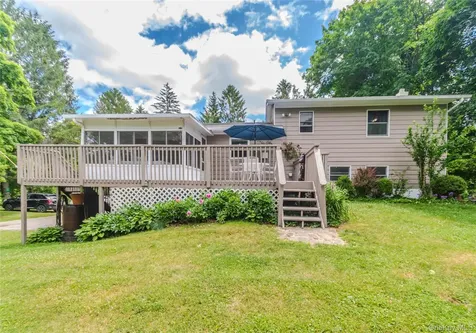 1633 Salt Point Turnpike Pleasant Valley NY 12569