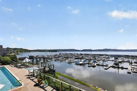 106 Half Moon Bay Drive Croton-on-hudson NY 10520
