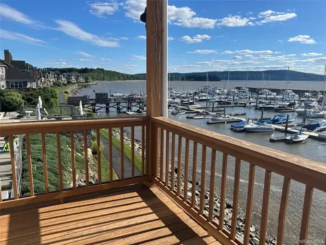 106 Half Moon Bay Drive Croton-on-hudson NY 10520