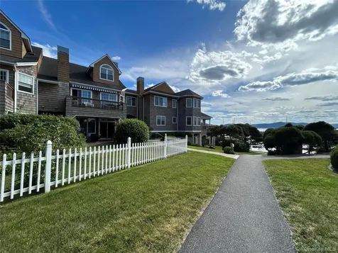 106 Half Moon Bay Drive Croton-on-hudson NY 10520