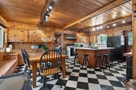 219 Husdon Street Call Listing Agent PA 18428