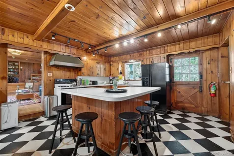 219 Husdon Street Call Listing Agent PA 18428