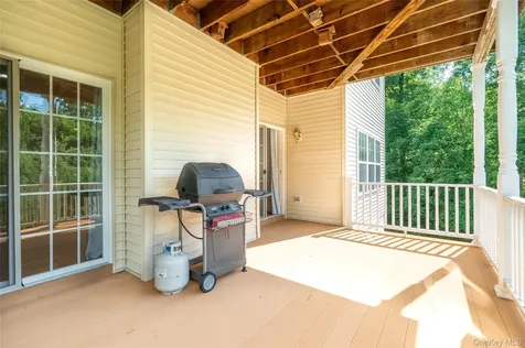 19 Ash Road Wappingers Falls NY 12590