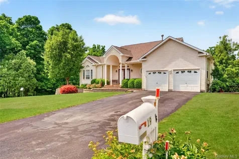 19 Ash Road Wappingers Falls NY 12590
