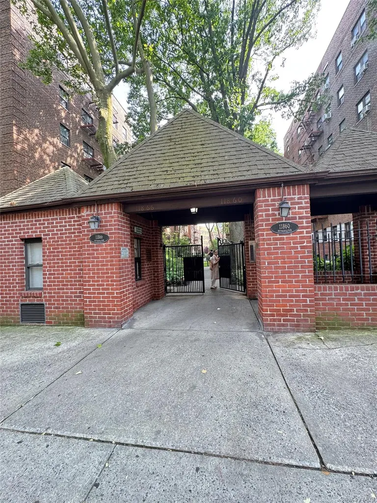 118-60 Metropolitan Avenue Kew Gardens NY 11415