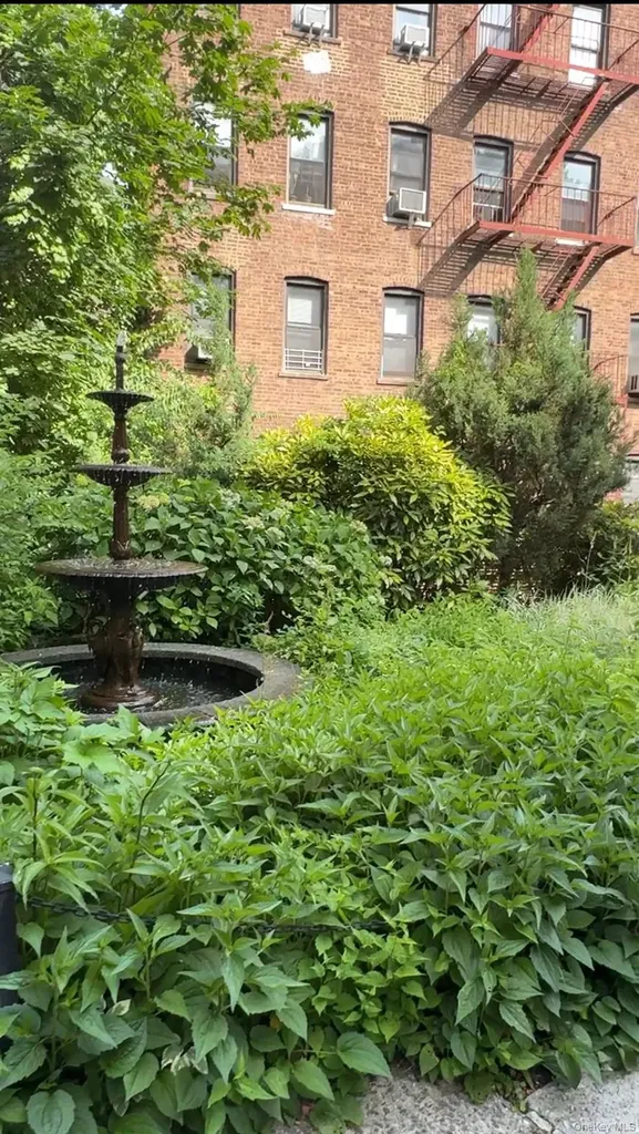 118-60 Metropolitan Avenue Kew Gardens NY 11415