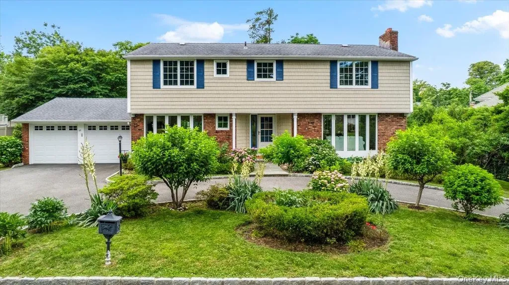 22 Potters Lane New Rochelle NY 10805