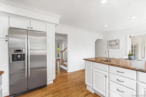 22 Potters Lane New Rochelle NY 10805