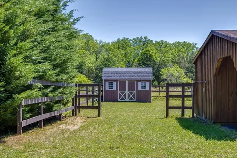 2 North Street Manorville NY 11949