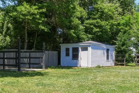 2 North Street Manorville NY 11949