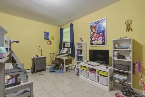 2 North Street Manorville NY 11949
