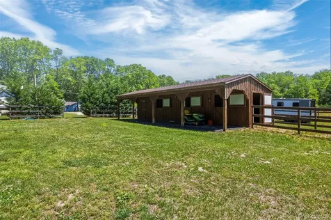 2 North Street Manorville NY 11949
