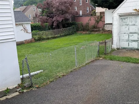 228 Morsemere Avenue Yonkers NY 10703