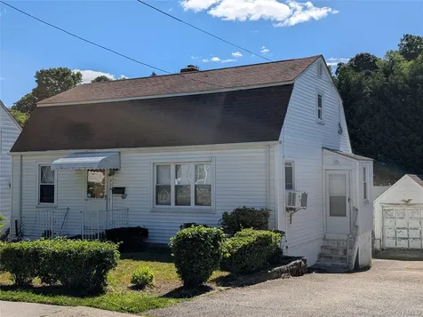 228 Morsemere Avenue Yonkers NY 10703
