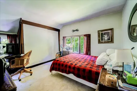 10-12 Woodlea Road Salt Point NY 12578